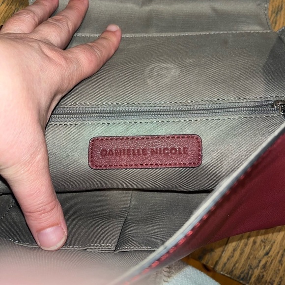 🚨DANIELLE NICOLE red Nolan  leather backpack🚨 - Picture 3 of 9